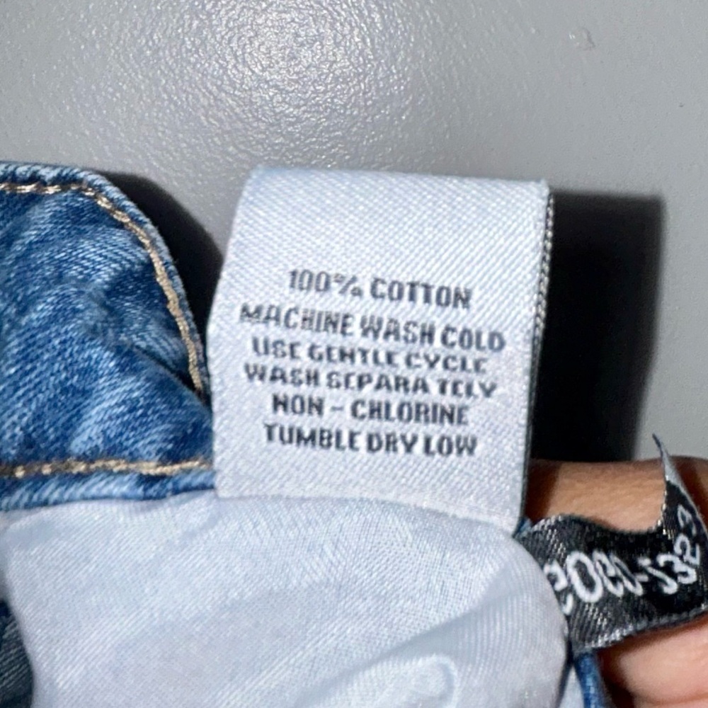 GOGO JEANS EX-BOYFRIEND distressed size 11 - Picture 3 of 6